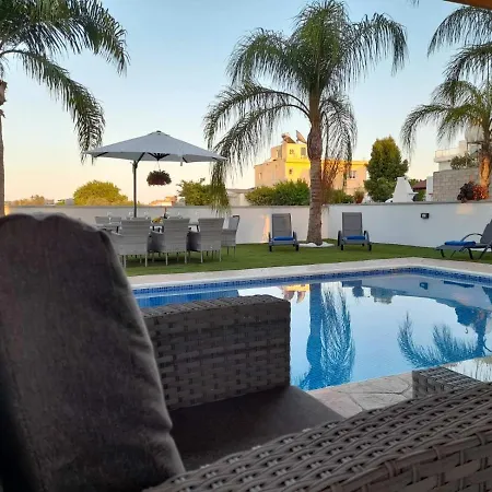 Villa Valerian Palm - Napa's Secret Escape Ayia Napa