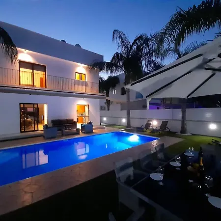 Valerian Palm - Napa's Secret Escape Villa *