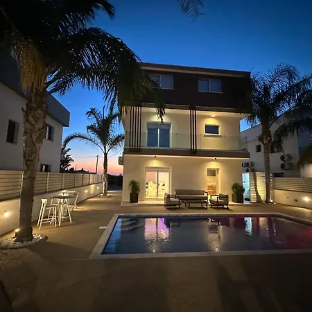 Valerian Palm - Napa's Secret Escape Villa Ayia Napa