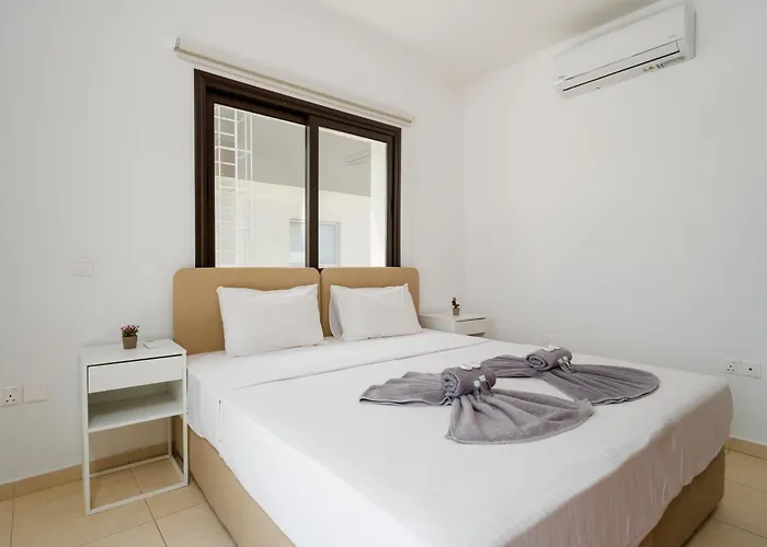 Villa Valerian Palm - Napa's Secret Escape Ayia Napa