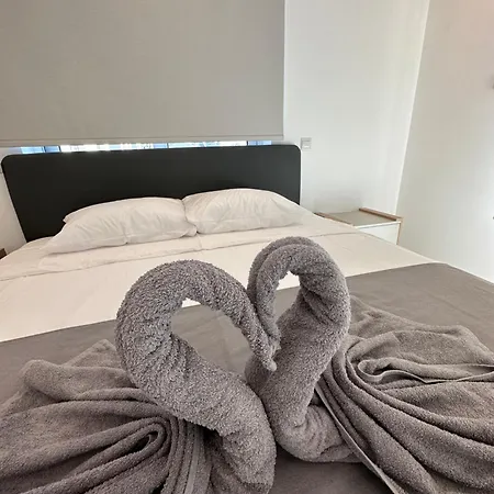 Valerian Palm - Napa's Secret Escape Villa *