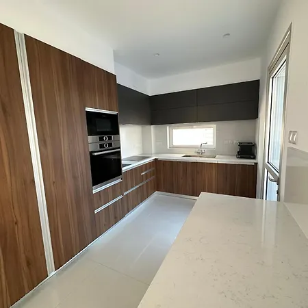 Valerian Palm - Napa's Secret Escape * Айя-Напа