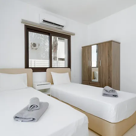 Valerian Palm - Napa's Secret Escape Ajía Nápa