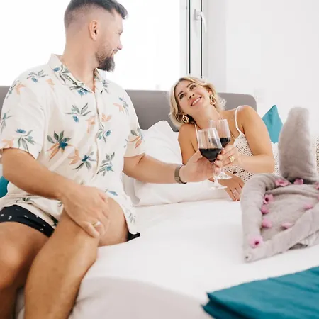 Villa Valerian Palm - Napa's Secret Escape *