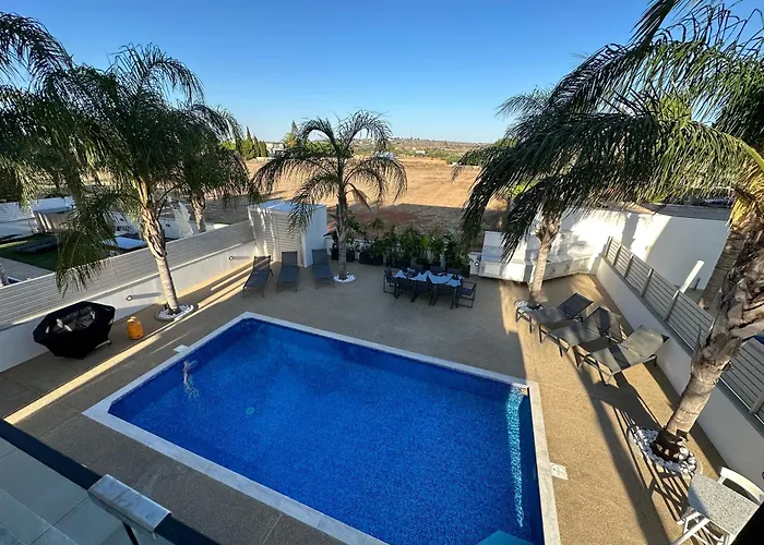 Vila Valerian Palm - Napa's Secret Escape Ayia Napa