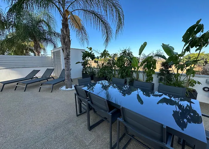 Valerian Palm - Napa's Secret Escape * Ayía Nápa