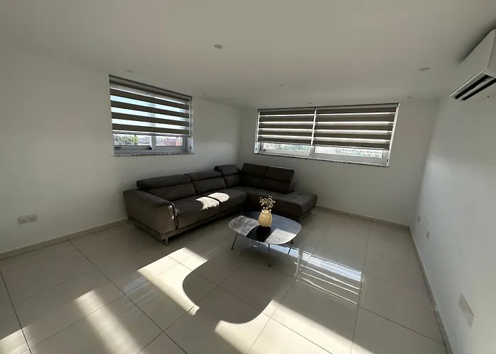 Vila Valerian Palm - Napa's Secret Escape *