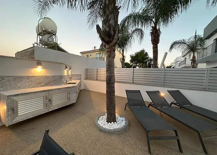 Valerian Palm - Napa's Secret Escape Vila *