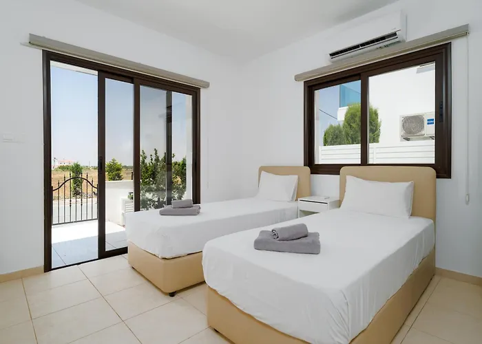 Villa Valerian Palm - Napa's Secret Escape *