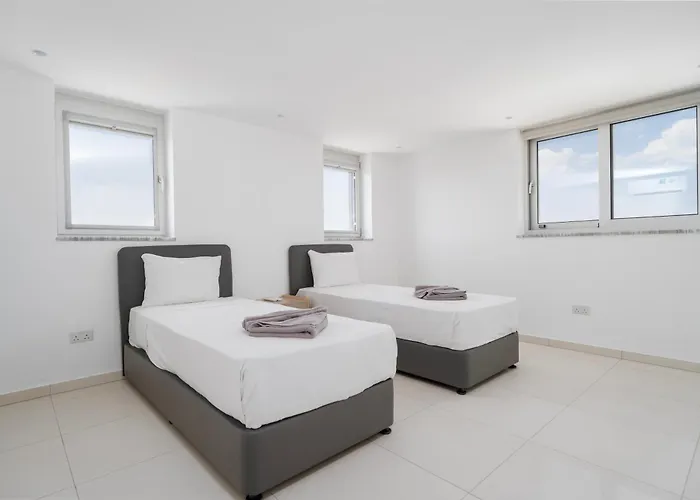 Valerian Palm - Napa's Secret Escape Ayía Nápa