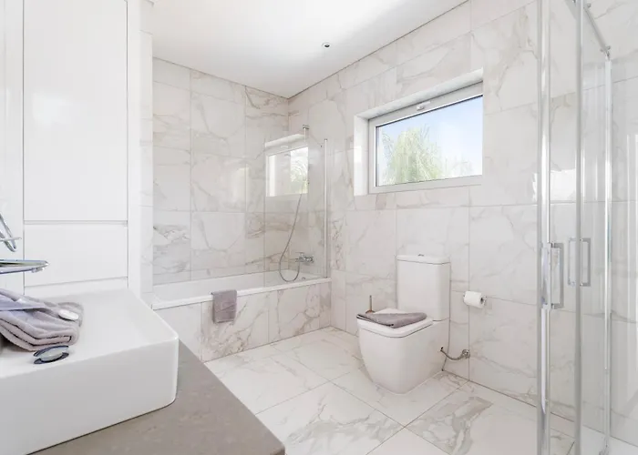 Vila Valerian Palm - Napa's Secret Escape