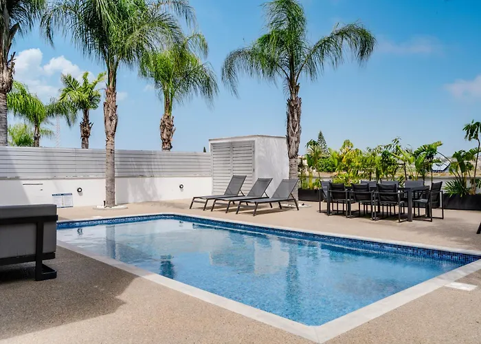 Valerian Palm - Napa's Secret Escape *