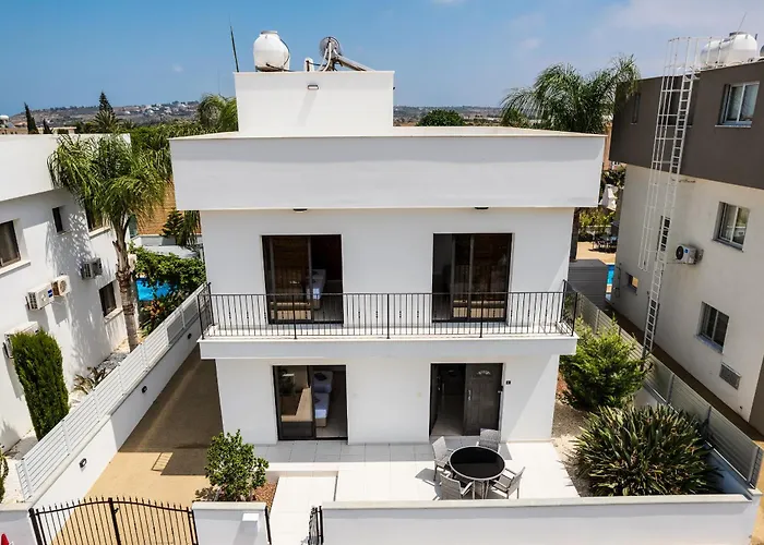 Valerian Palm - Napa's Secret Escape *